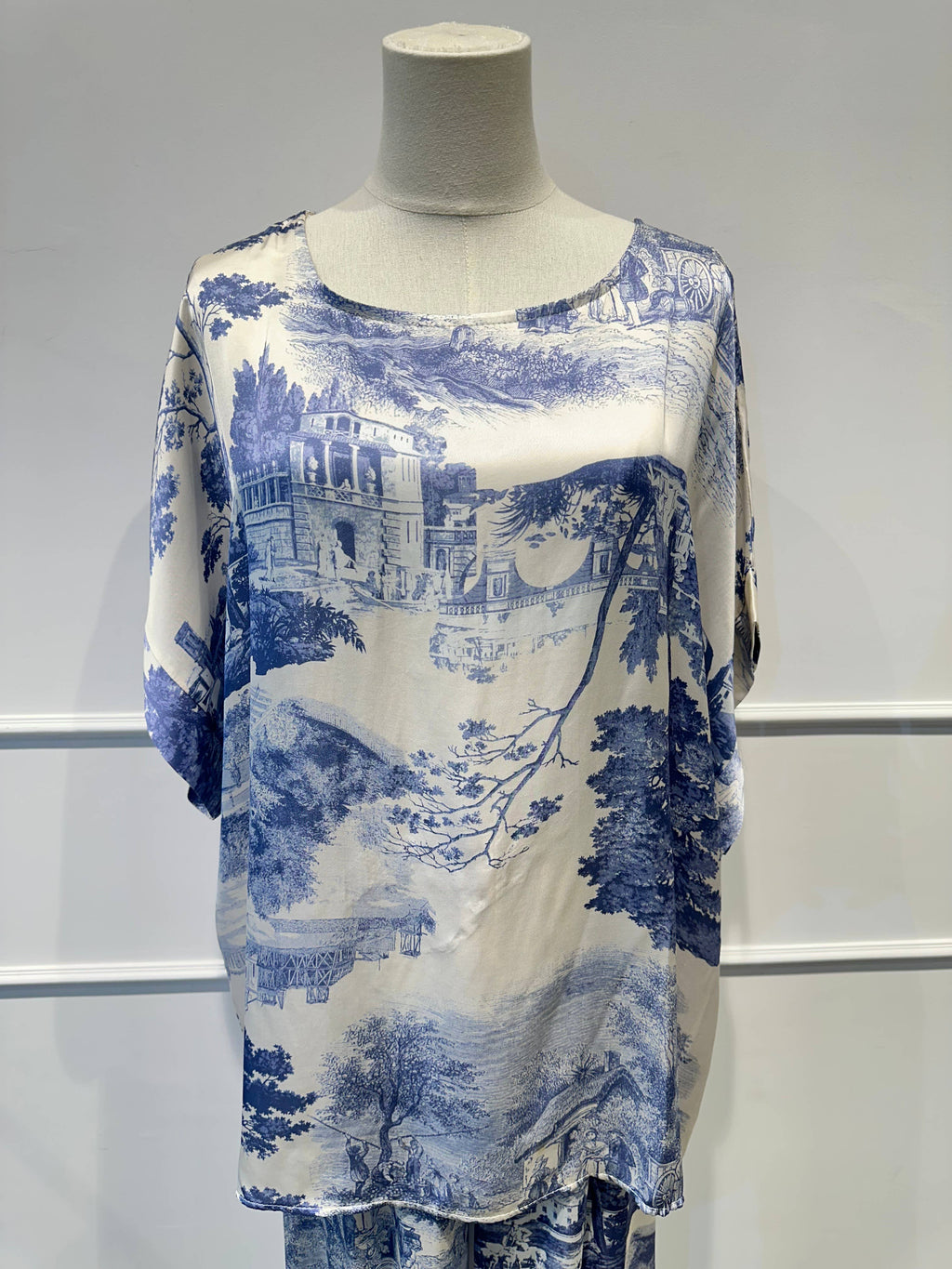 Ensemble fluide imprimé toile de Jouy % VISCOSE