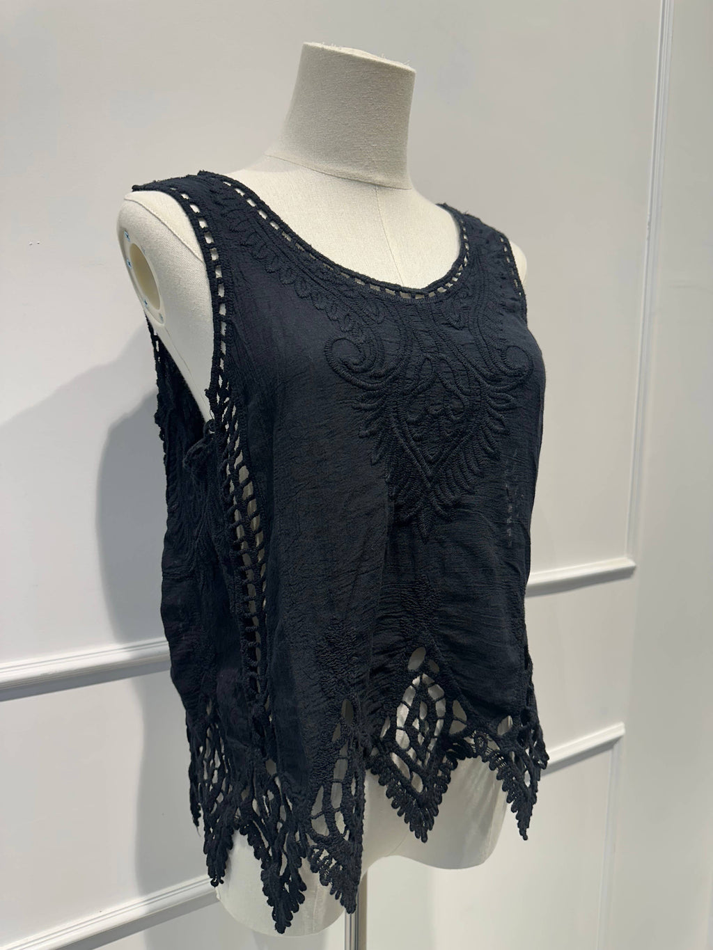 Débardeur Brodé en Dentelle