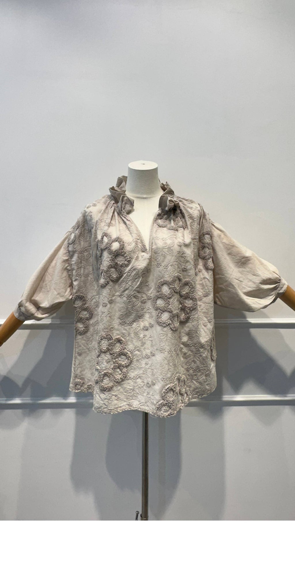 Blouse Brodée à Manches Bouffantes Broderie en Relief