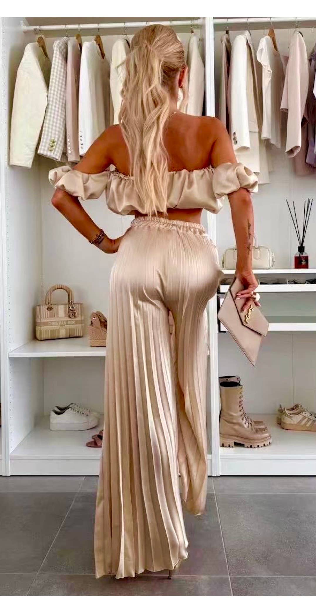 Ensemble Satiné – Top Bardot &Pantalon Palazzo Plissé