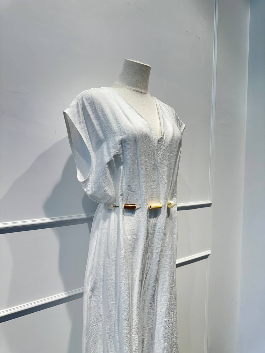 Robe Combinaison Longue avec Ceinture de Perles