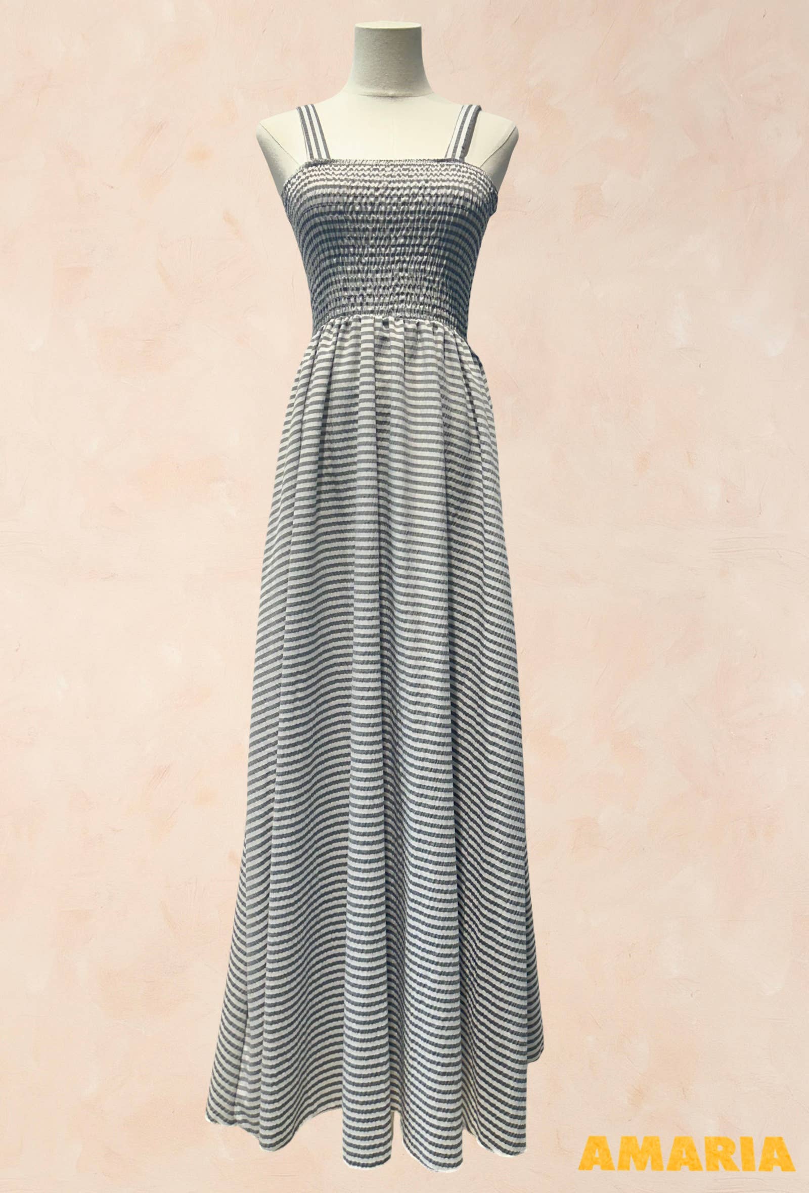Robe longue à fines bretelles élastiquée