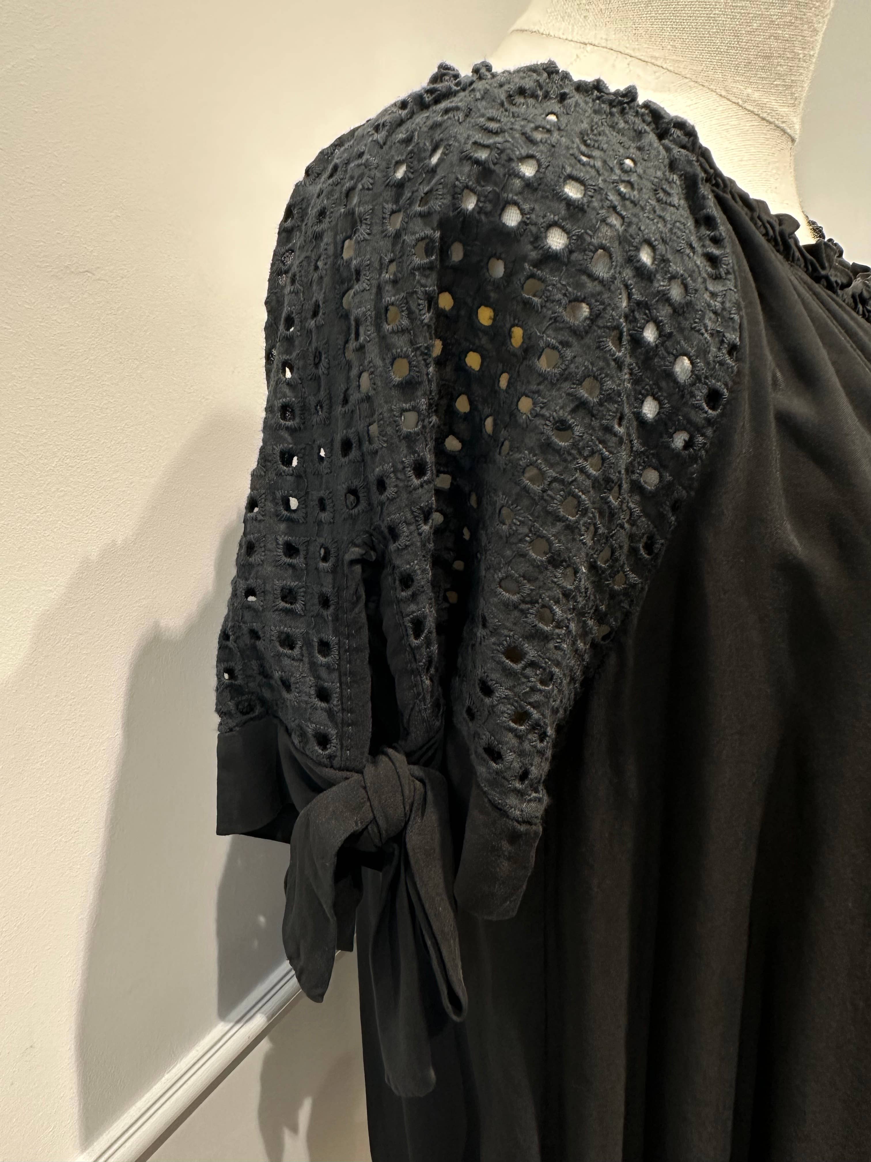Blouse à Manches Brodées & Encolure Froncée