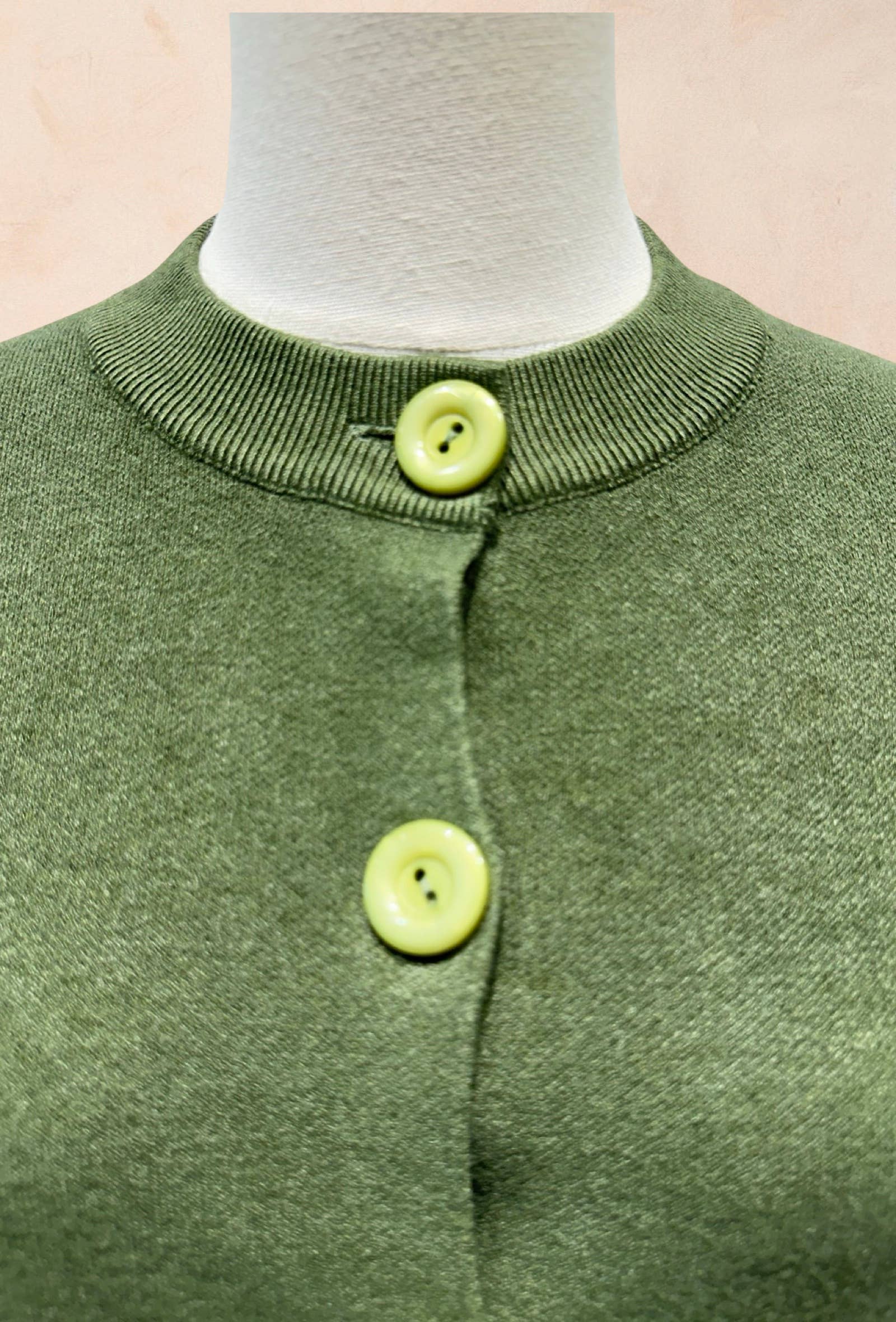 Cardigan Court à Gros Boutons VISCOSE