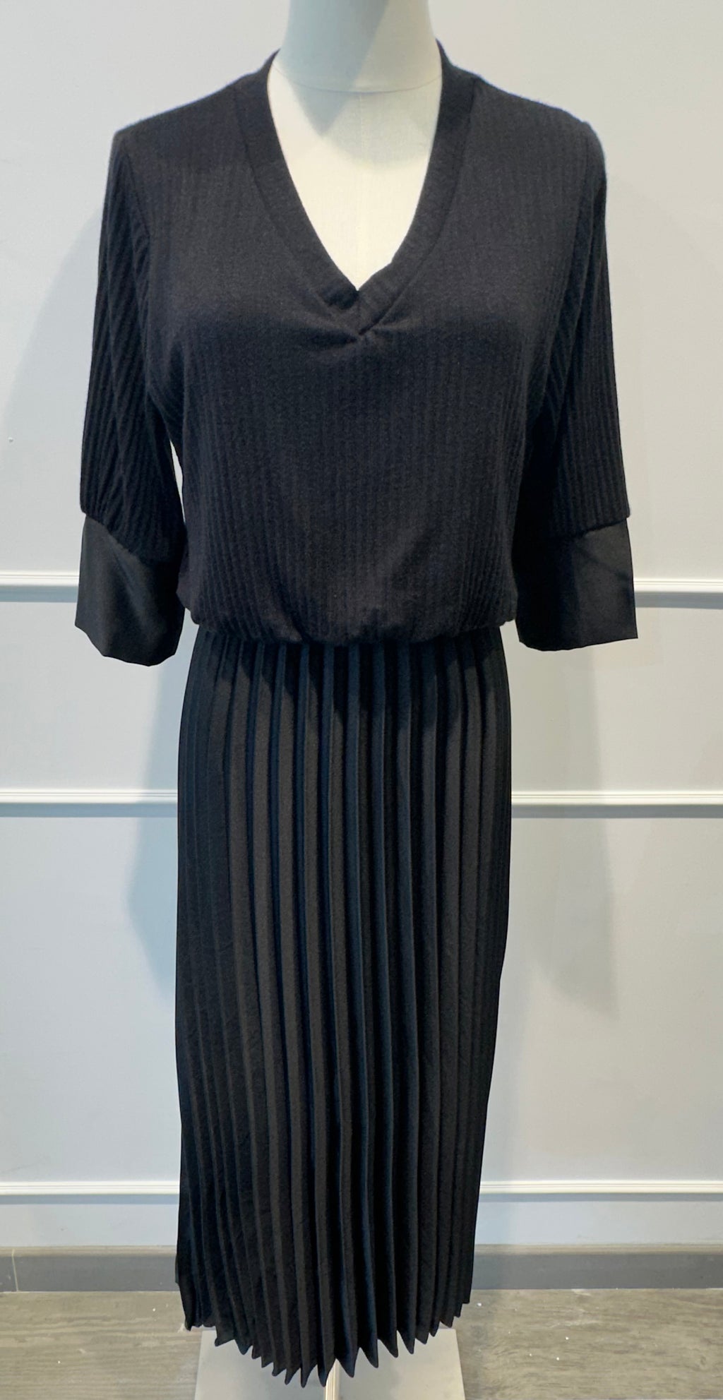 Robe Bimatière Jupe Plissée Maille Cotelée - VISCOSE