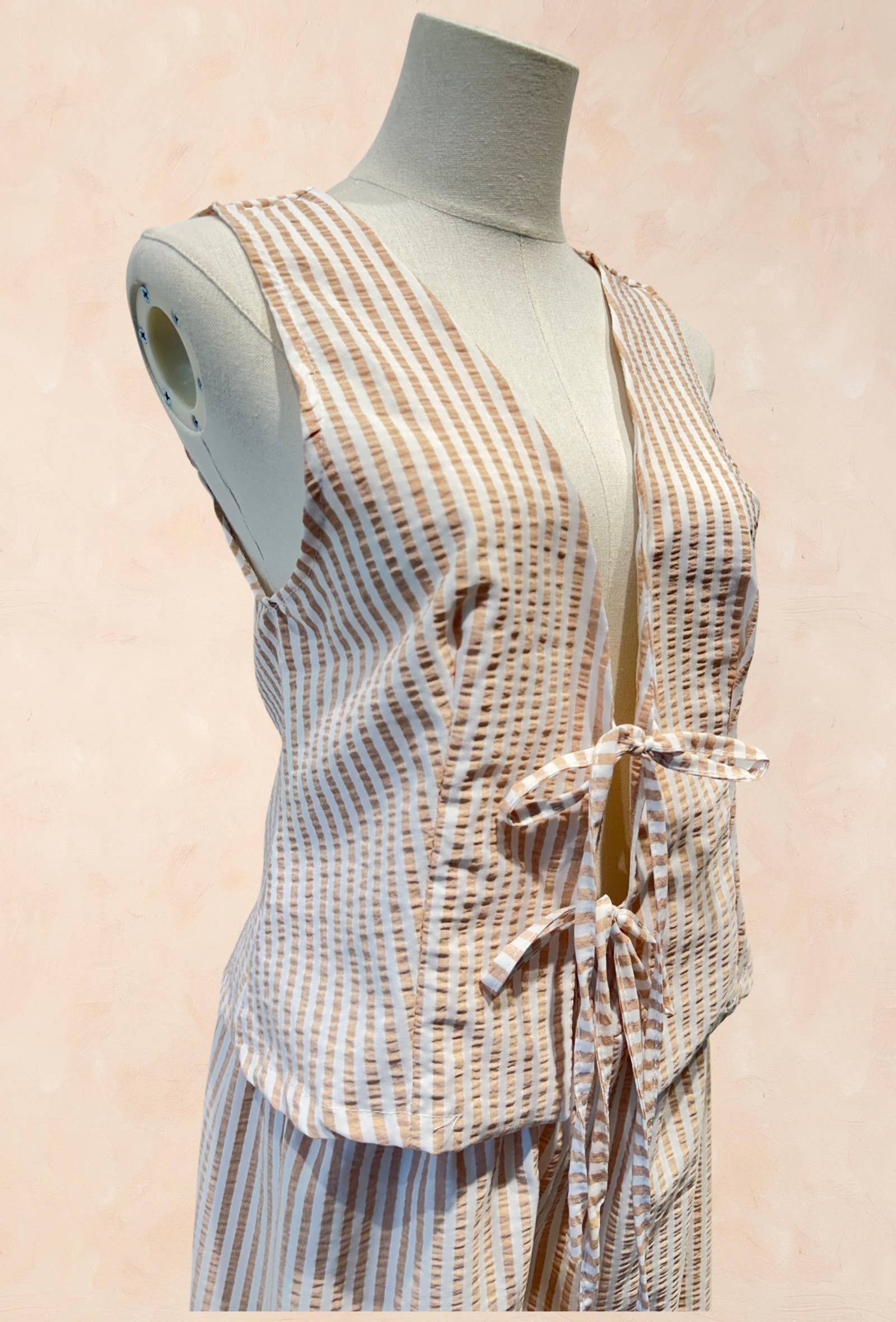 Ensemble gilet sans manches/ pantalon estival imprimé