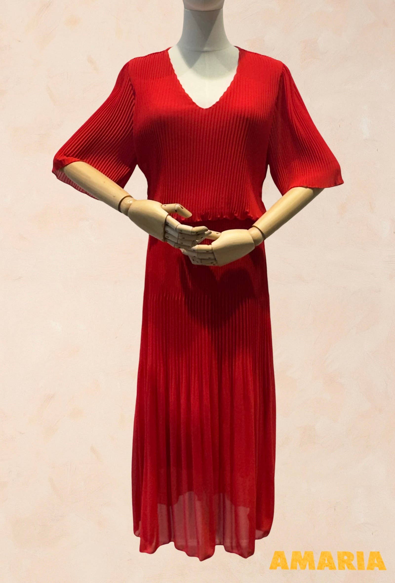 Robe Longue Plissée Encolure V