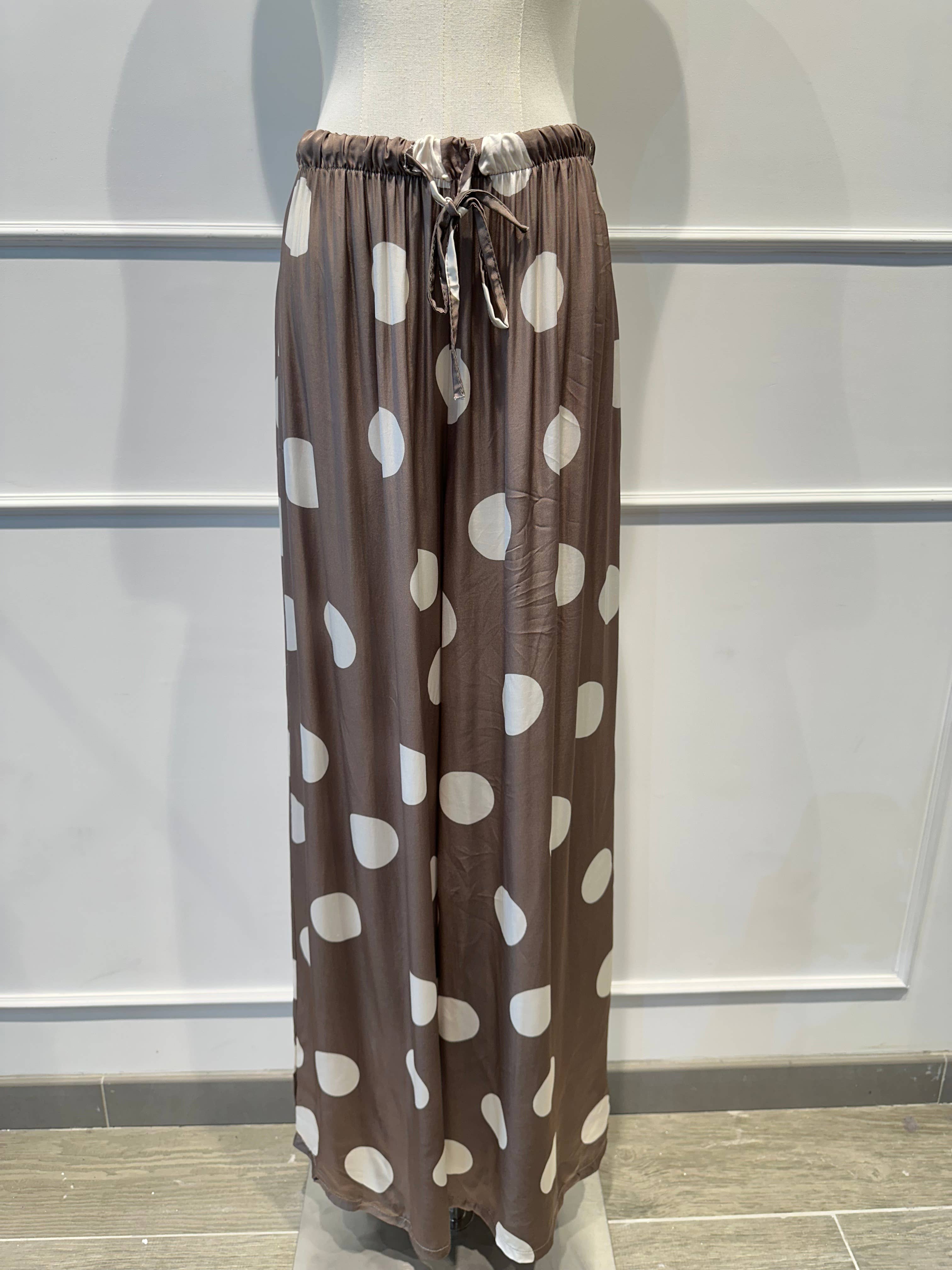 Ensemble fluide à pois oversize – % Viscose