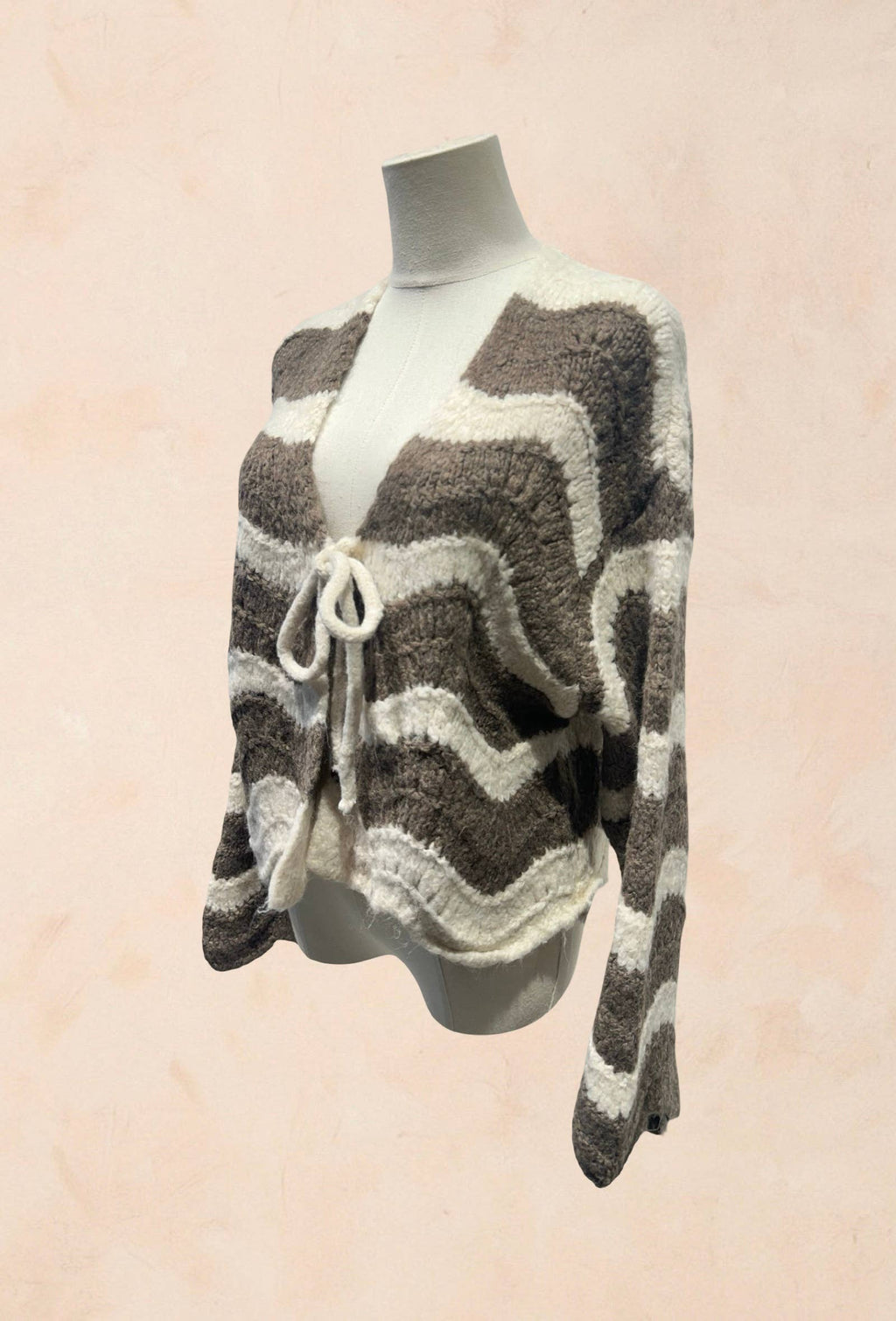 Gilet rayé à nouer – Style tendance et cocooning