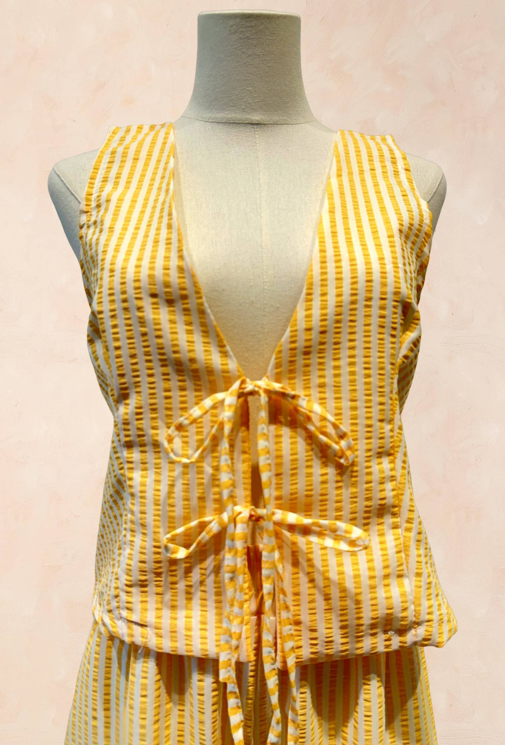 Ensemble gilet sans manches/ pantalon estival imprimé