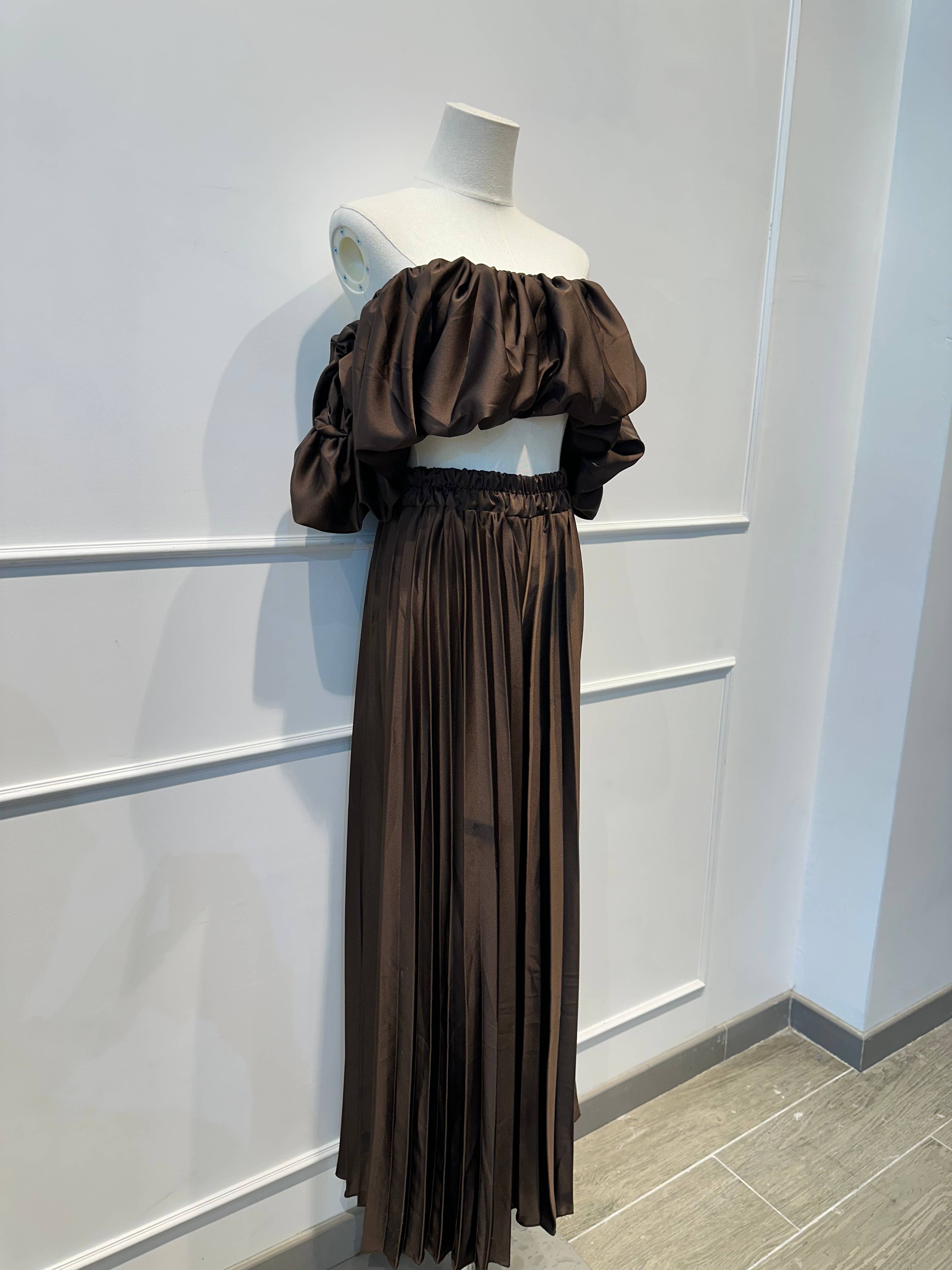 Ensemble Satiné – Top Bardot &Pantalon Palazzo Plissé