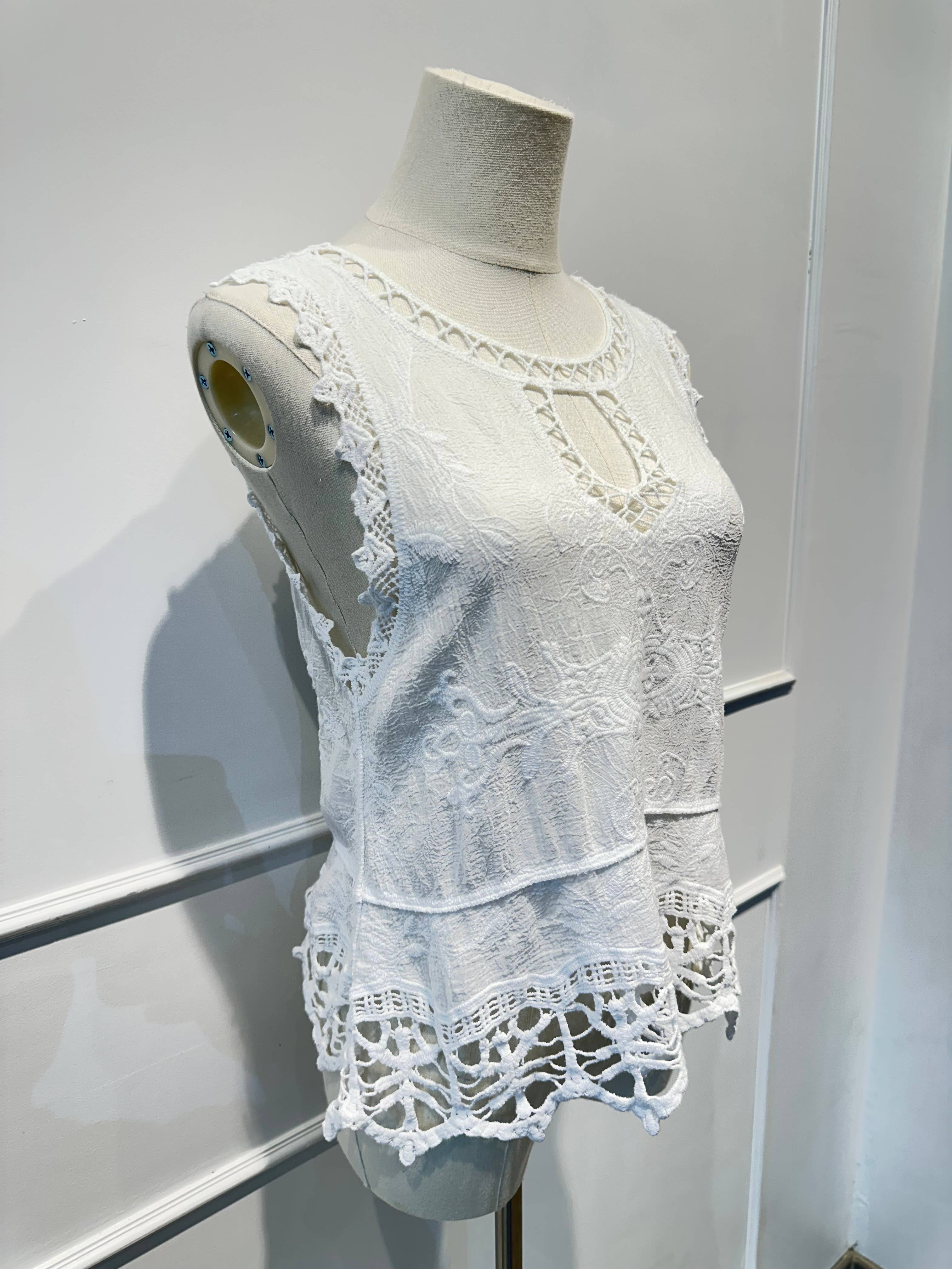 Top Sans Manches en Dentelle Brodée