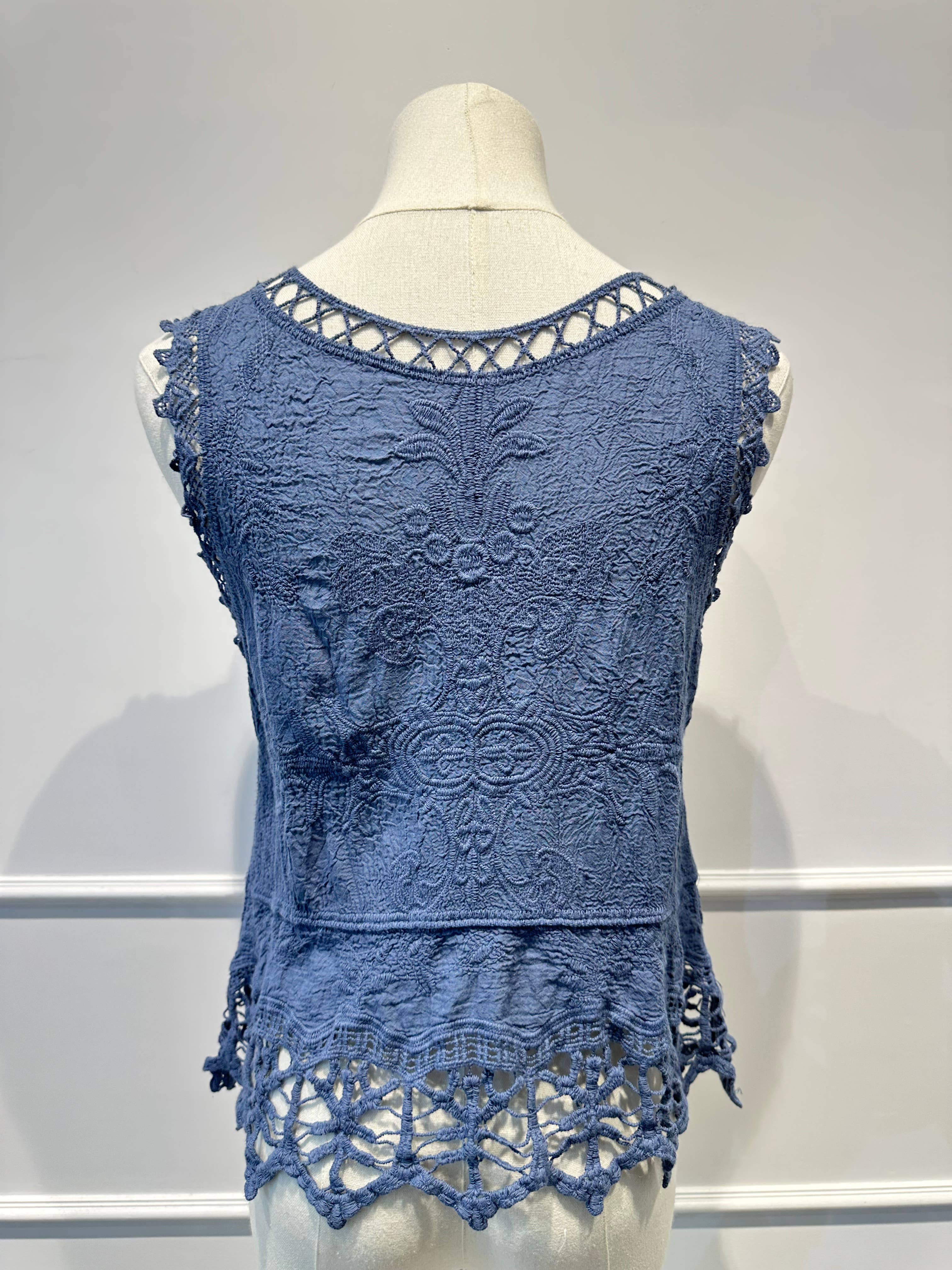 Top Sans Manches en Dentelle Brodée
