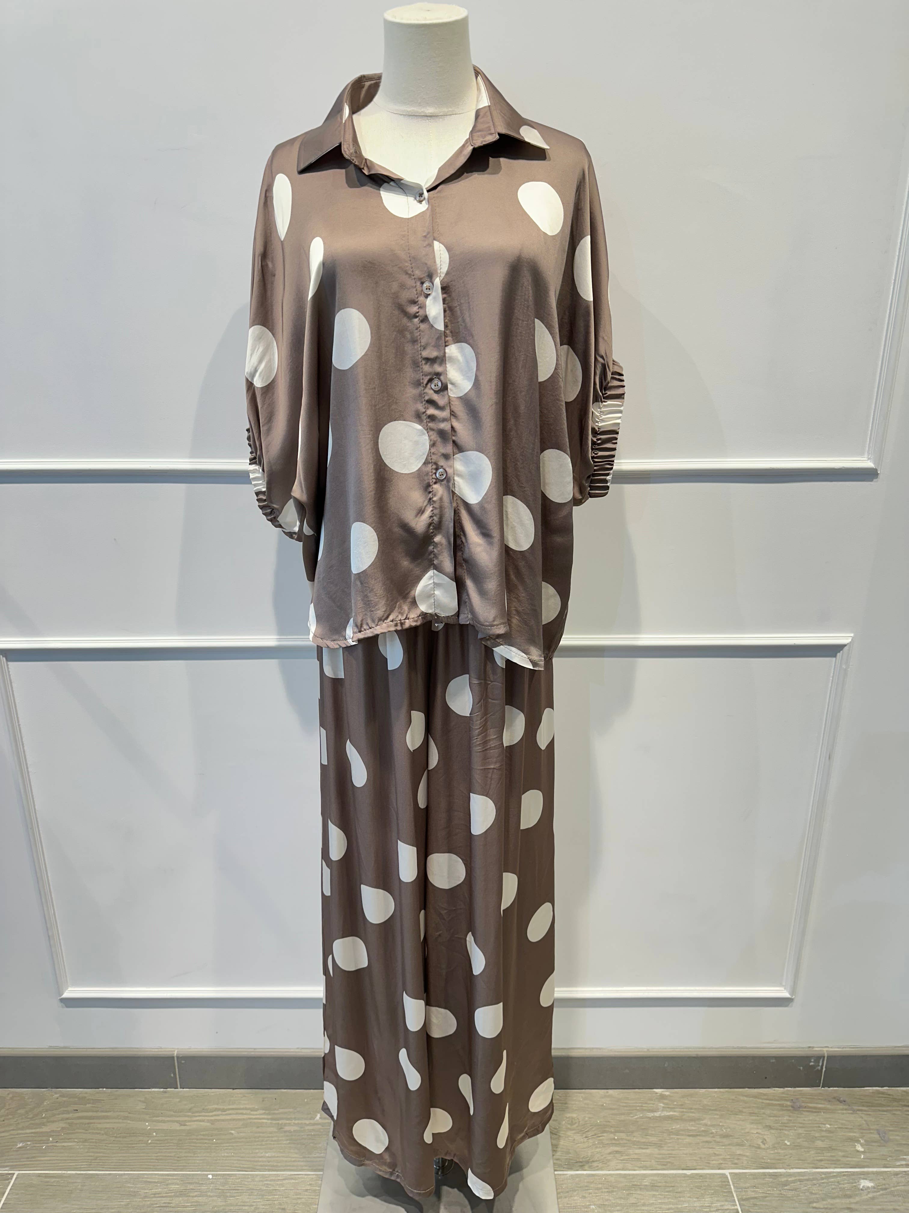 Ensemble fluide à pois oversize – % Viscose