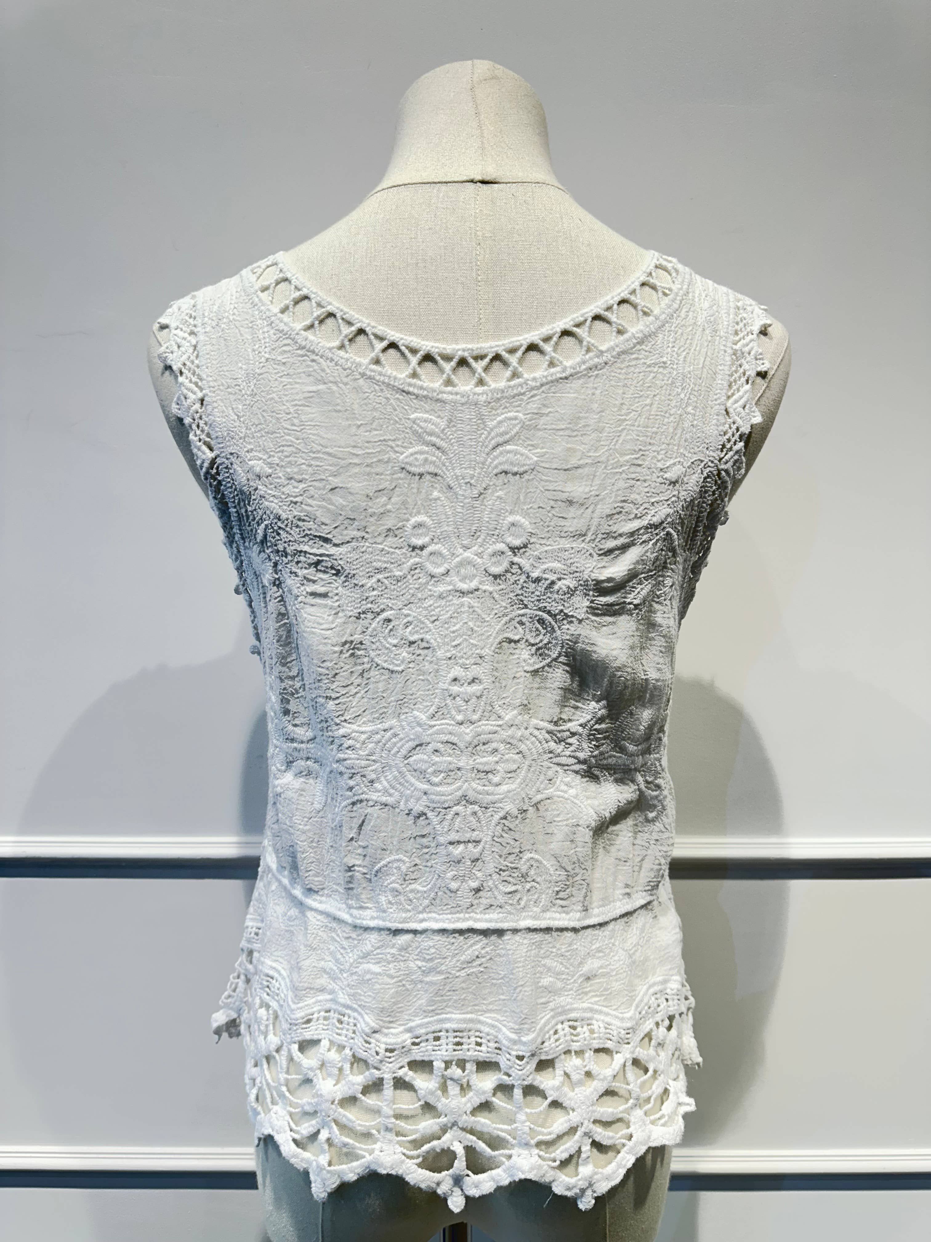 Top Sans Manches en Dentelle Brodée
