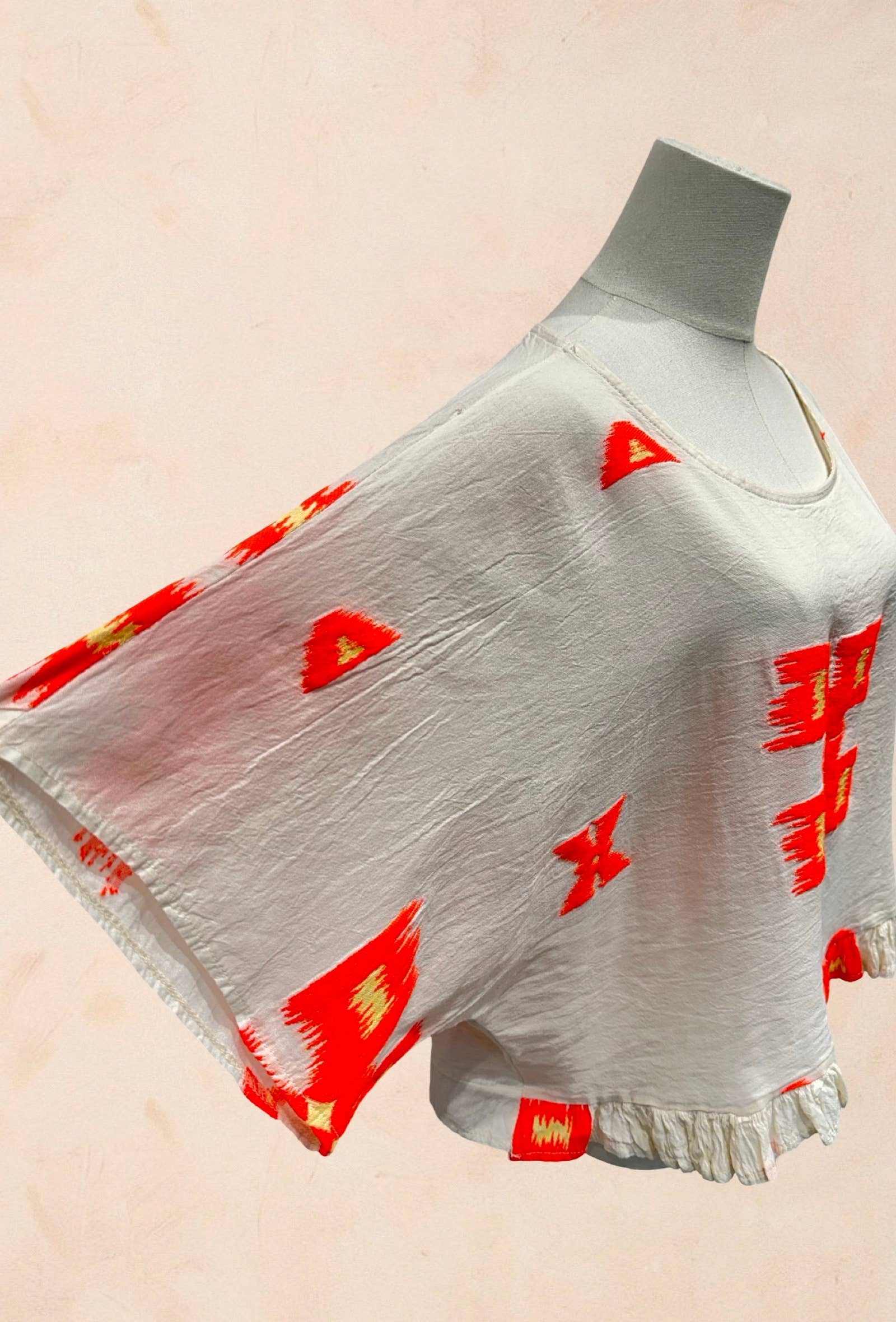 Haut Brodé Motifs