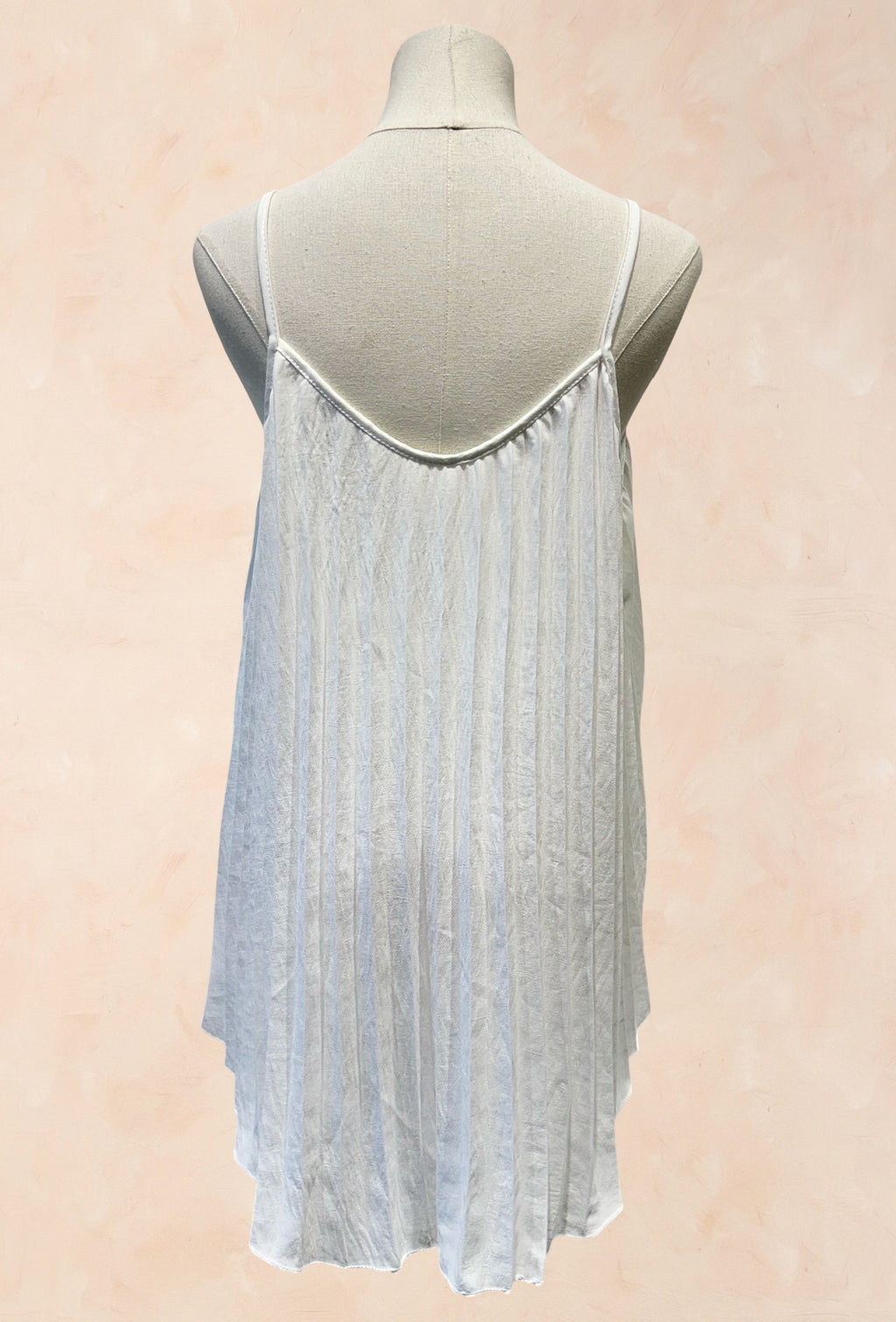 Top Plissé VISCOSE– Bretelles fines, coupe fluide et élégante