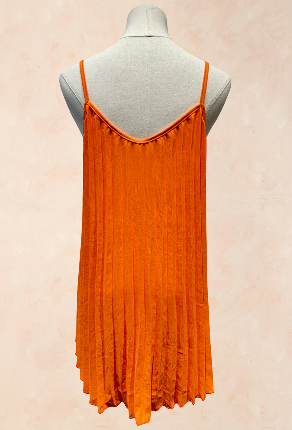 Top Plissé VISCOSE– Bretelles fines, coupe fluide et élégante