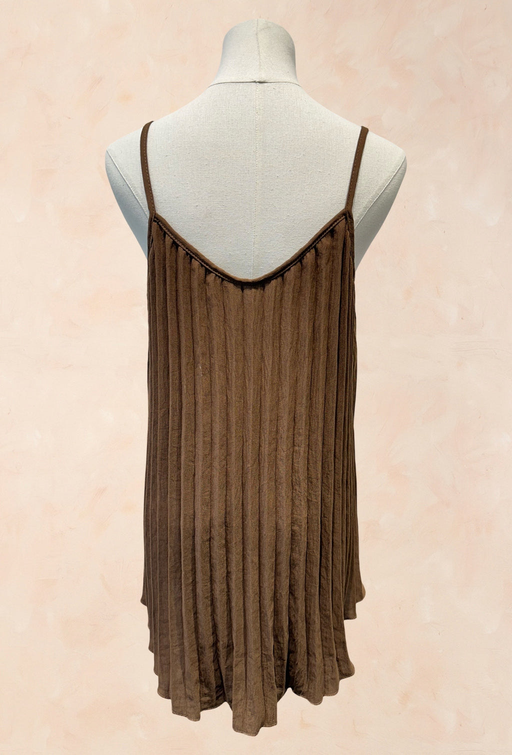 Top Plissé VISCOSE– Bretelles fines, coupe fluide et élégante