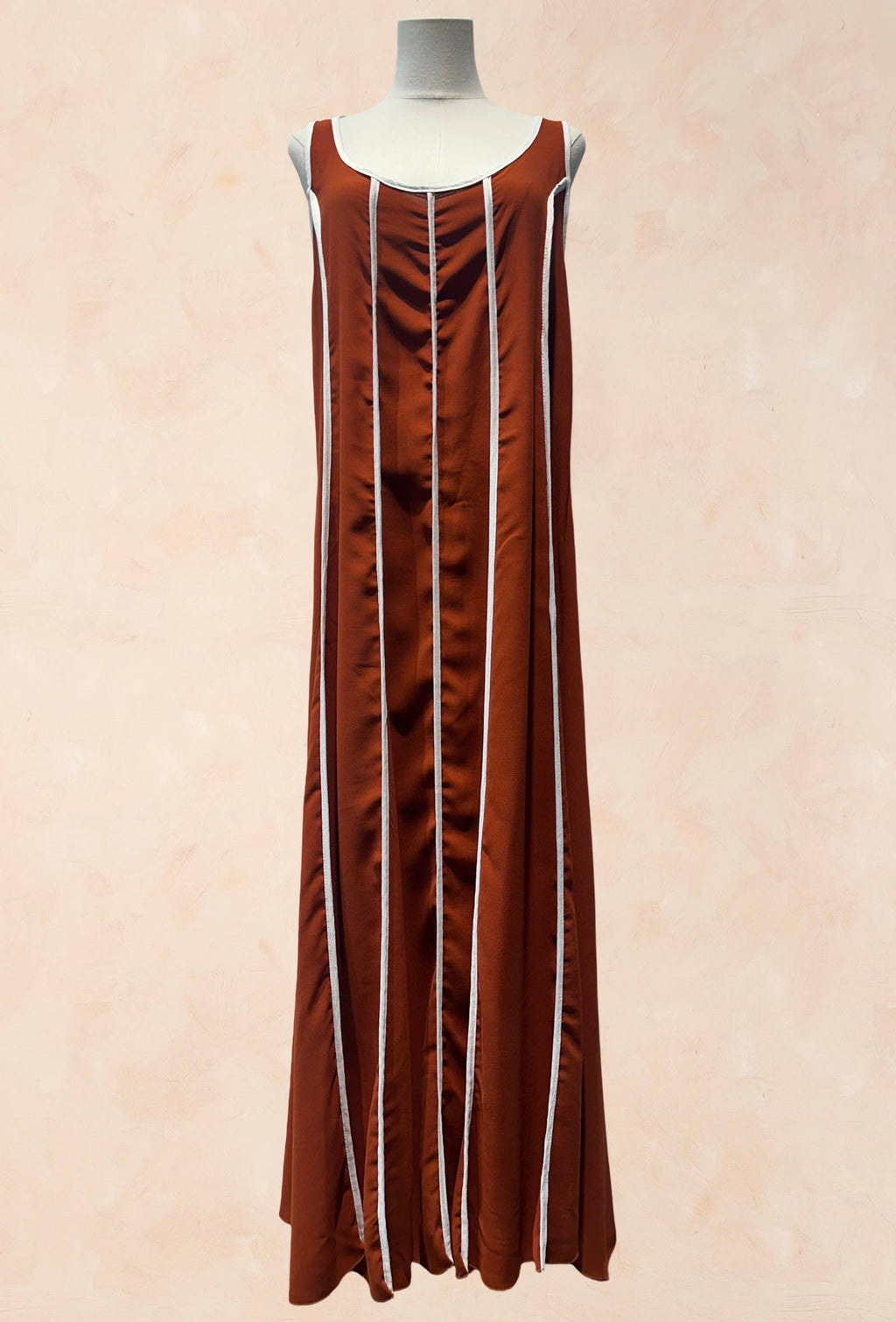 Robe Longue Sans Manches à Rayures Contrastées