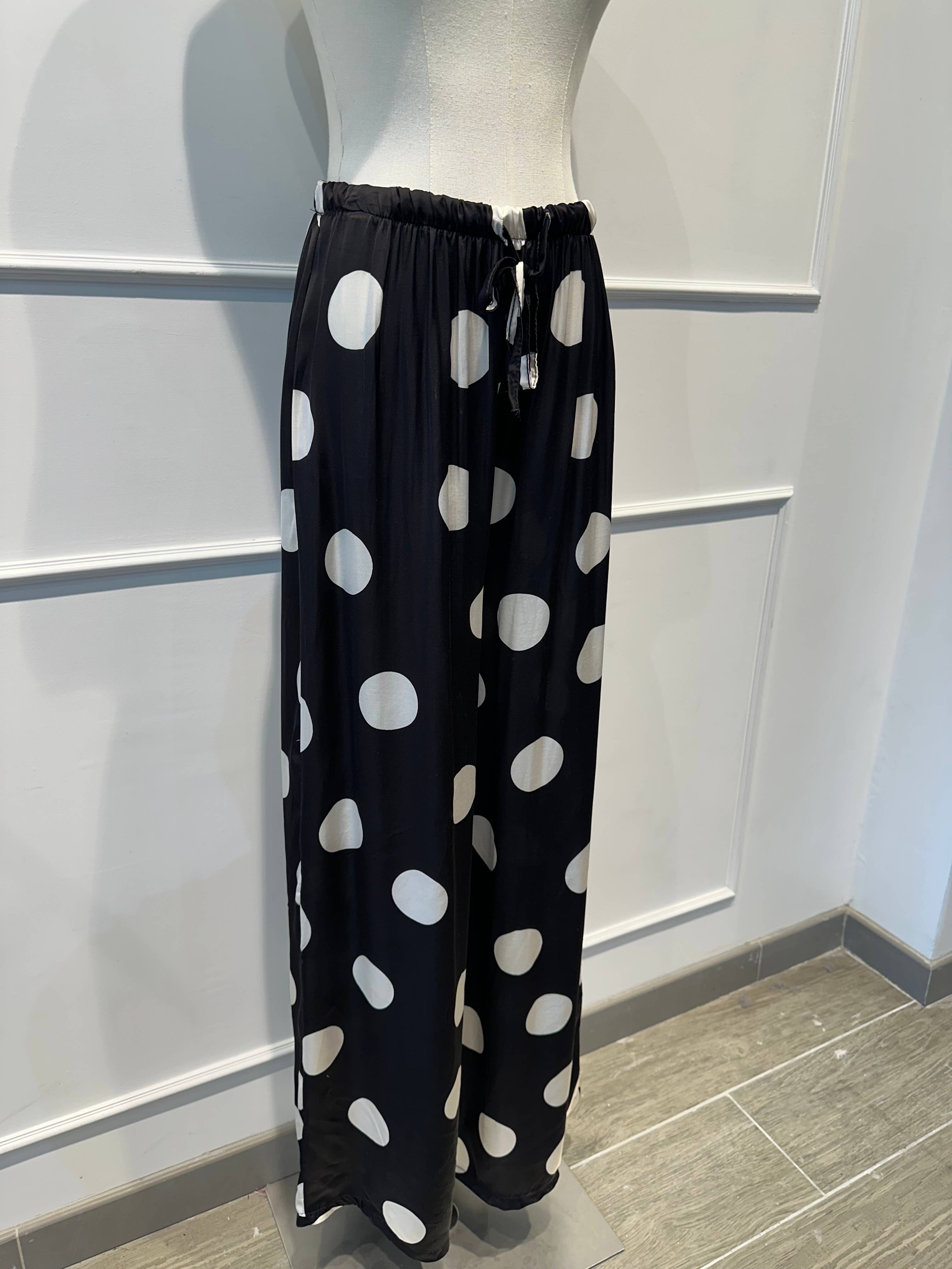 Ensemble fluide à pois oversize – % Viscose