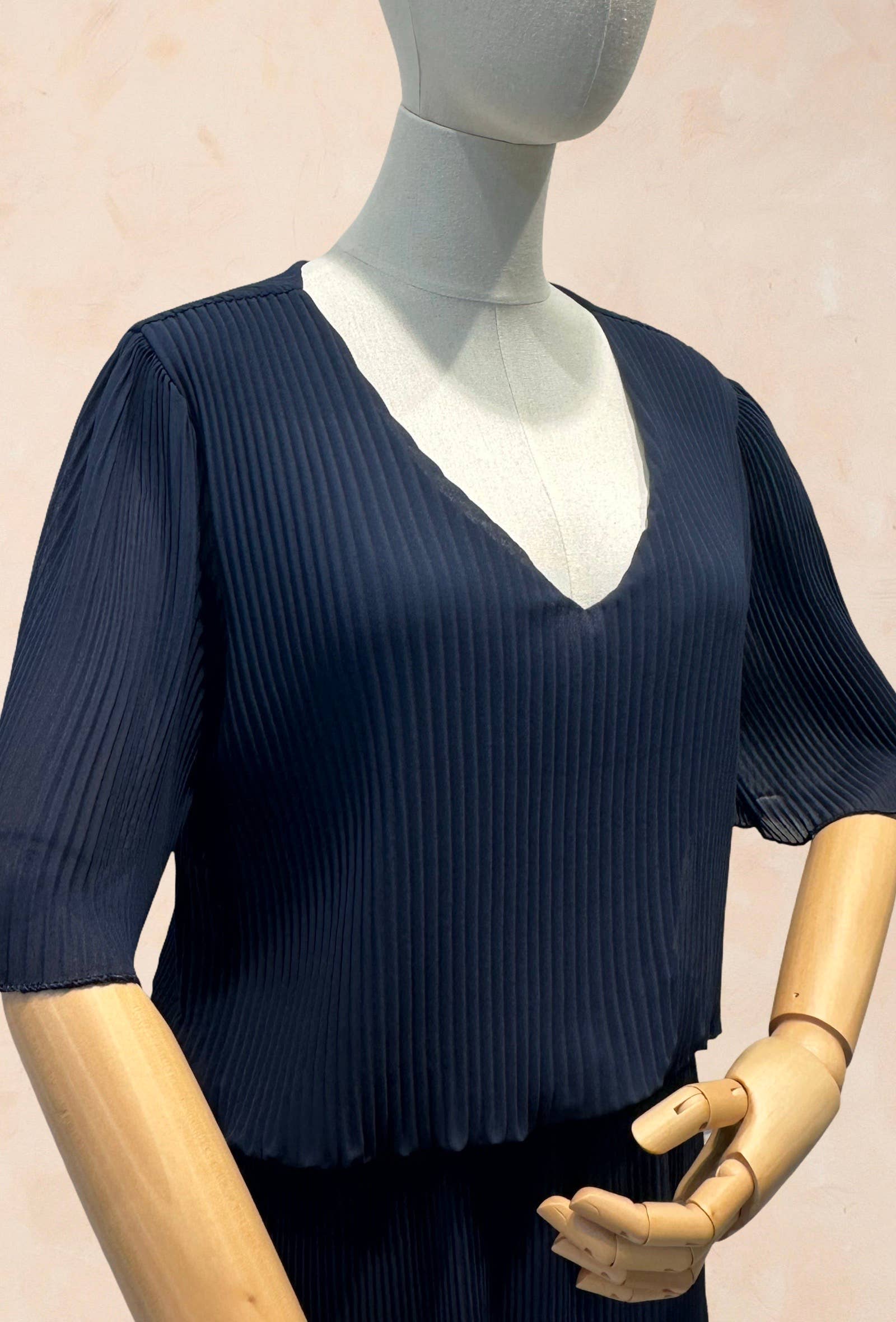 Robe Longue Plissée Encolure V
