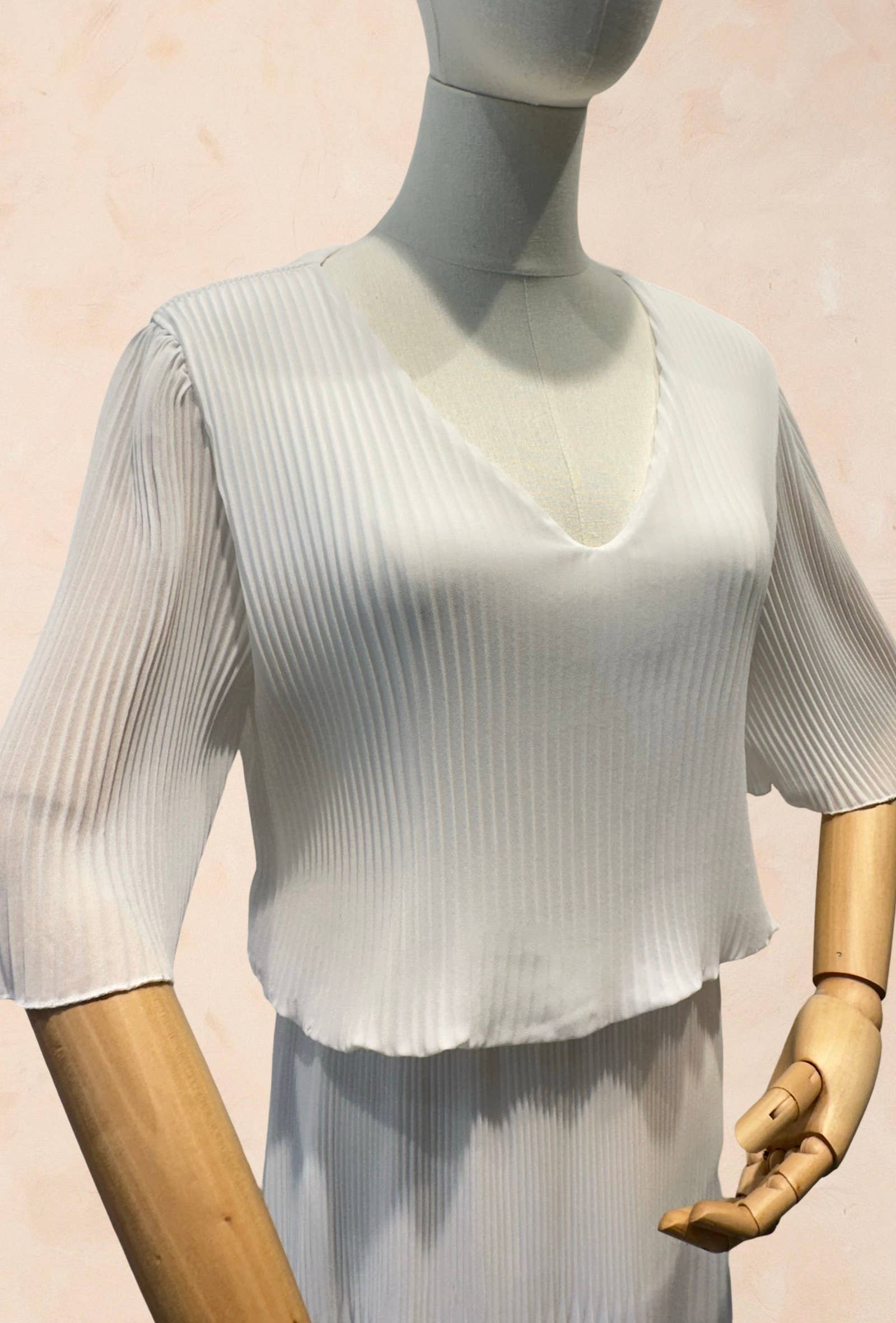 Robe Longue Plissée Encolure V