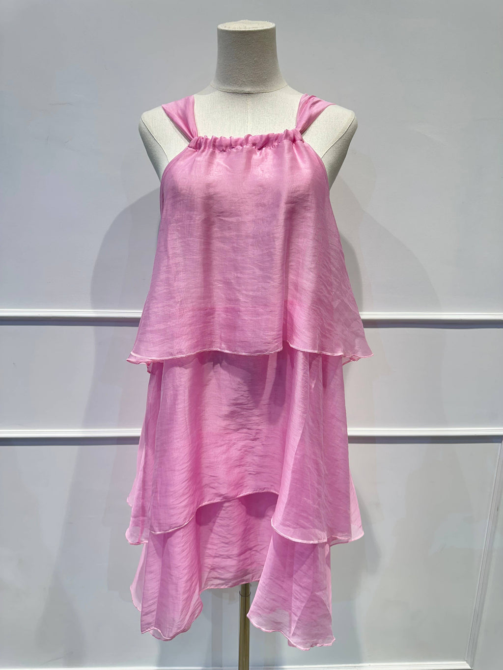 Robe à Volants à Bretelles et Nœud Déco