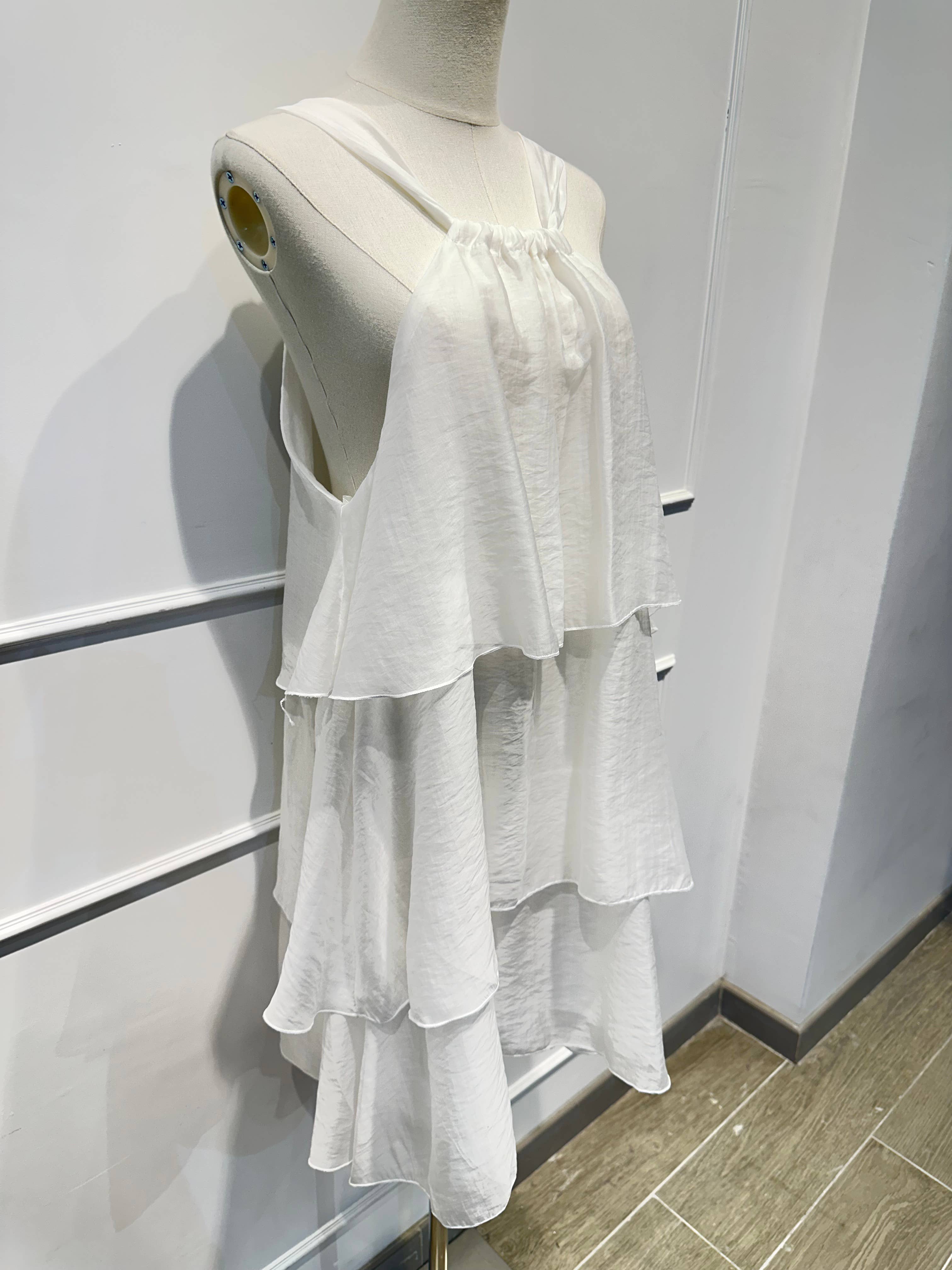 Robe à Volants à Bretelles et Nœud Déco