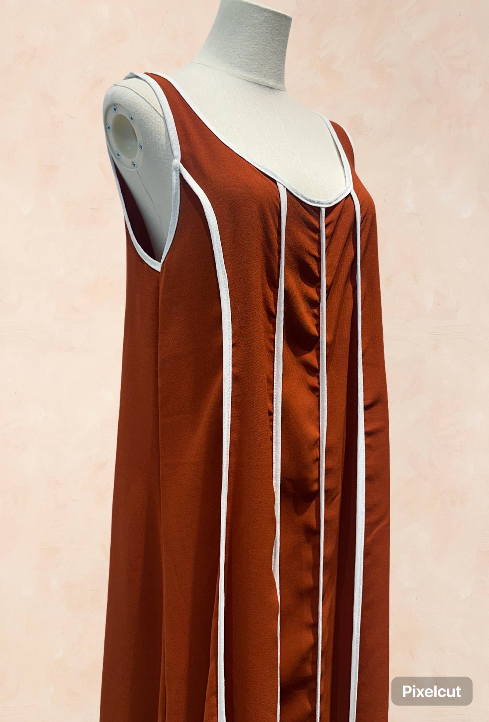 Robe Longue Sans Manches à Rayures Contrastées
