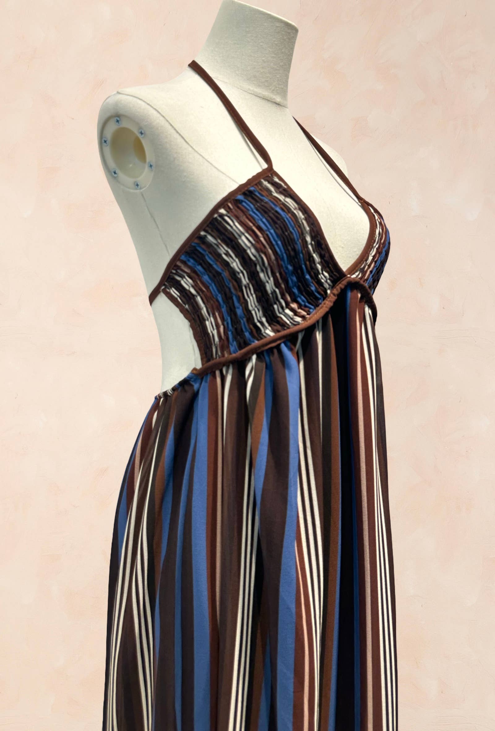 Robe Longue à Bretelles Rayée Smockée