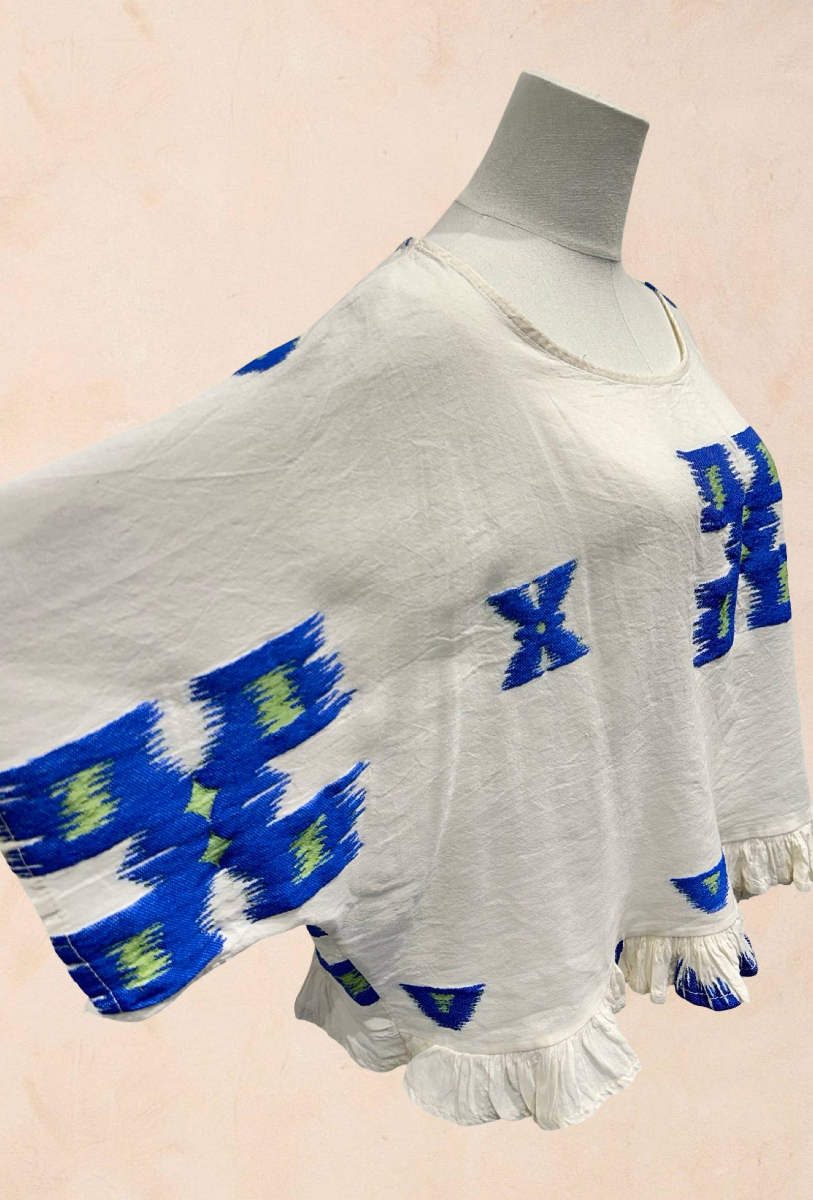 Haut Brodé Motifs