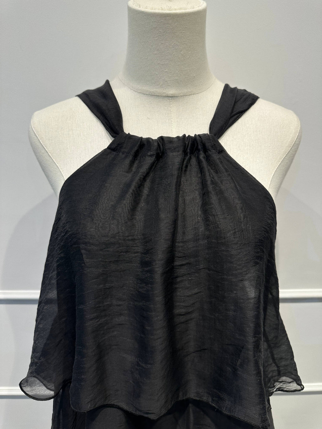 Robe à Volants à Bretelles et Nœud Déco