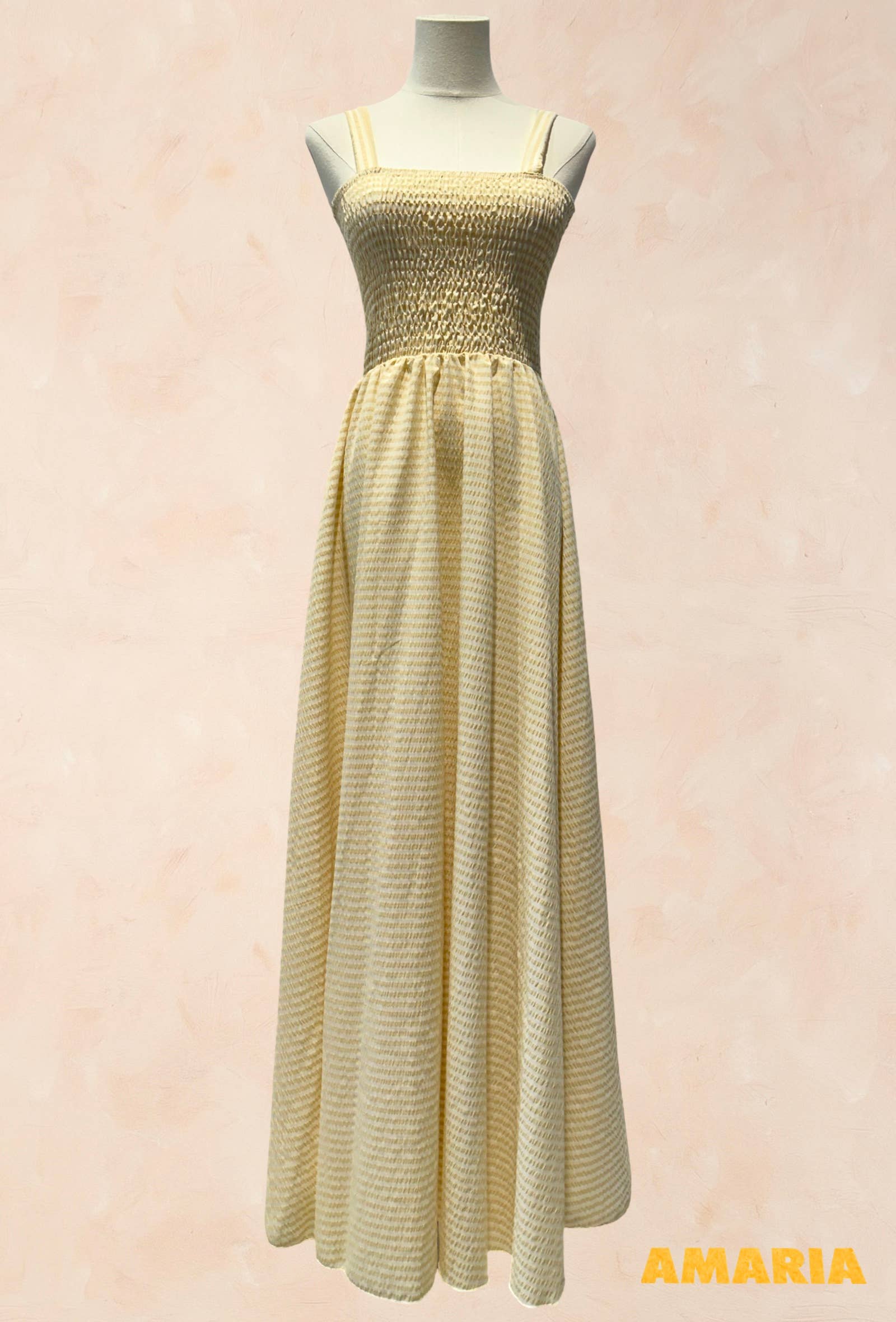 Robe longue à fines bretelles élastiquée