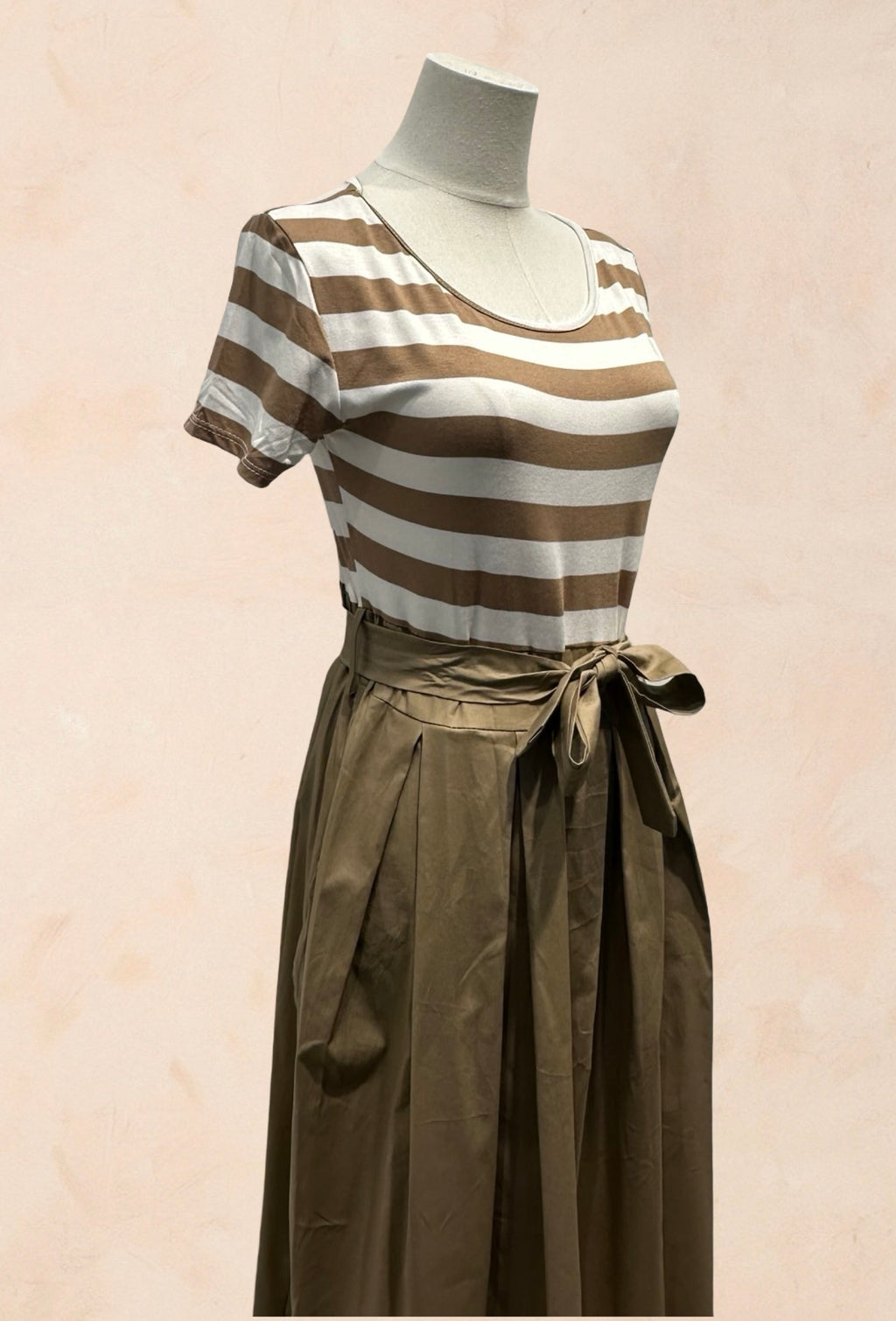 Robe longue t-shirt marinière plissé ceinture à la taille