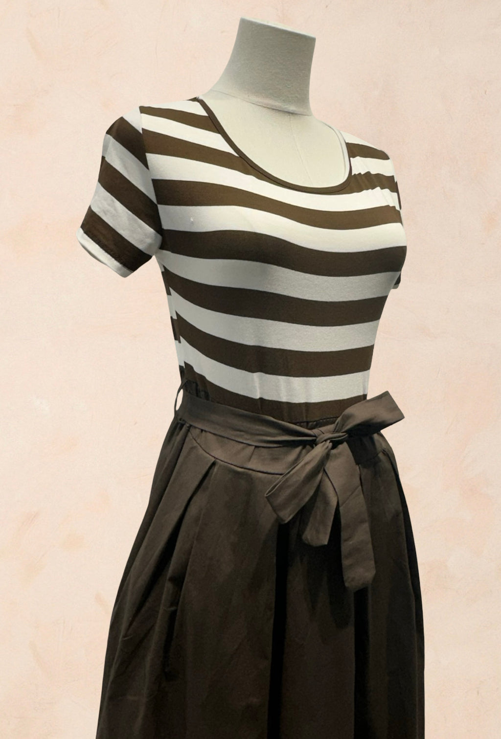 Robe longue t-shirt marinière plissé ceinture à la taille