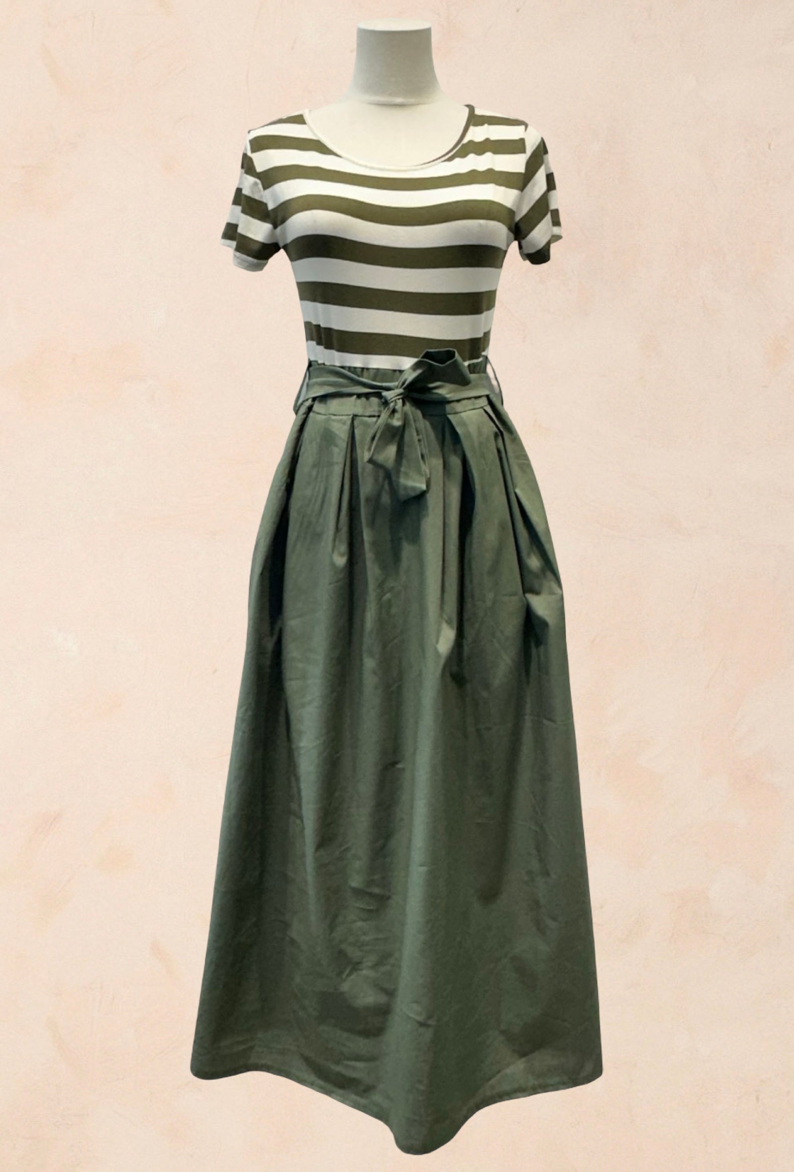 Robe longue t-shirt marinière plissé ceinture à la taille