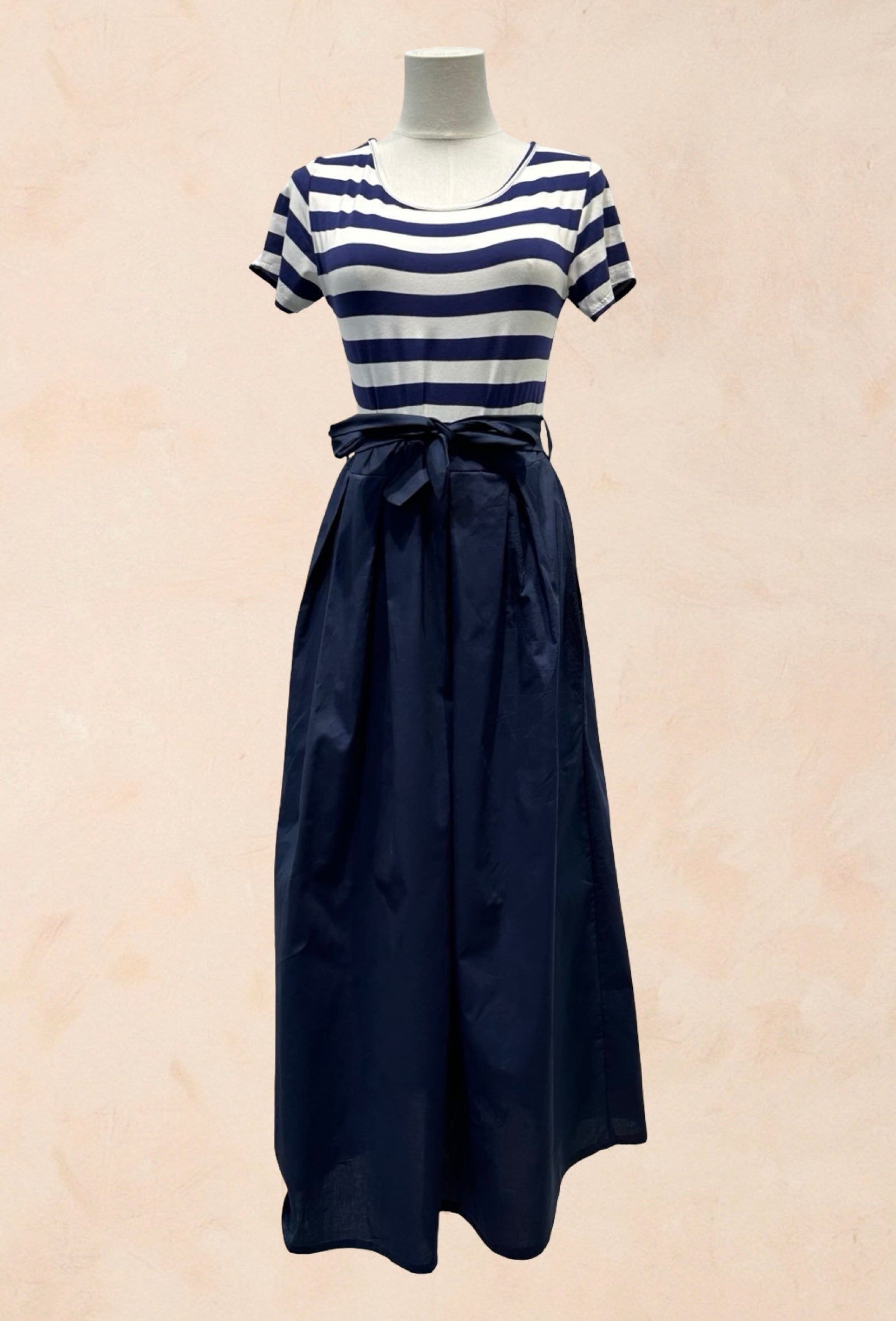 Robe longue t-shirt marinière plissé ceinture à la taille