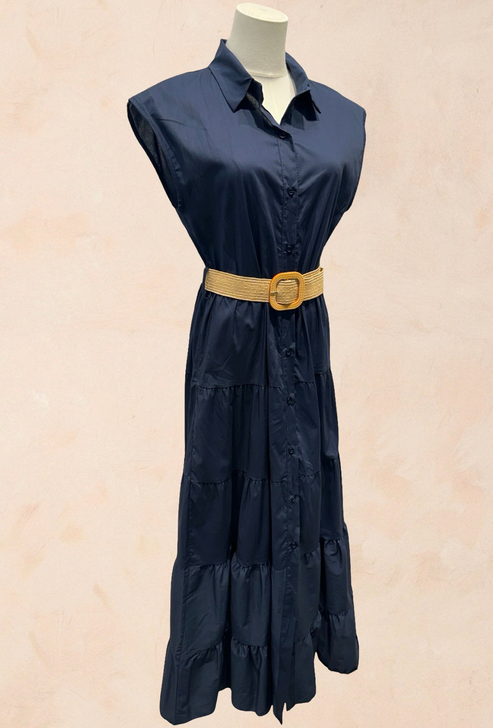 Robe chemise longue sans manches ceinture