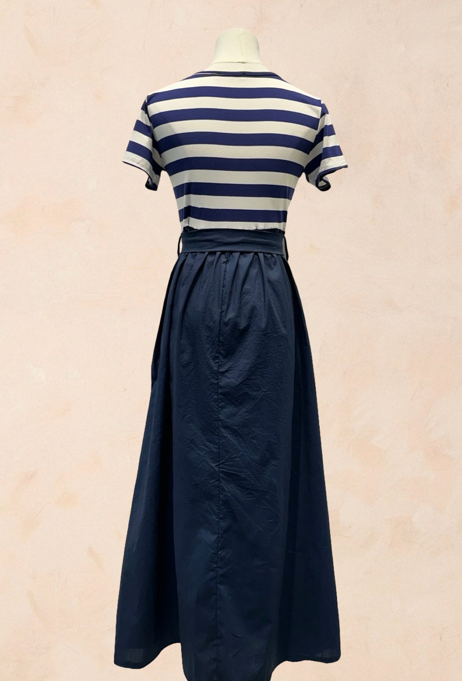 Robe longue t-shirt marinière plissé ceinture à la taille